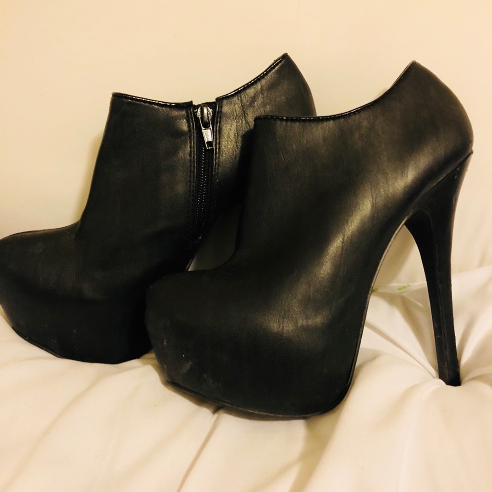 Forever 21 booties